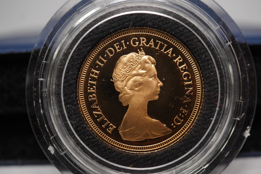 British gold coins, Elizabeth II, gold proof sovereign, 1979, in case of issue